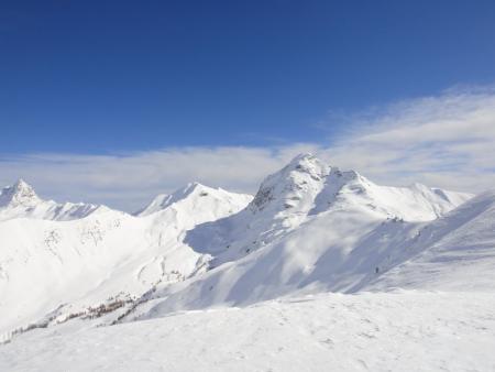 Une photo de montagne en JPEG